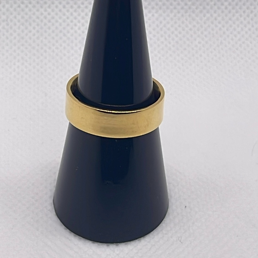 Mejuri Daily Stacker Ring